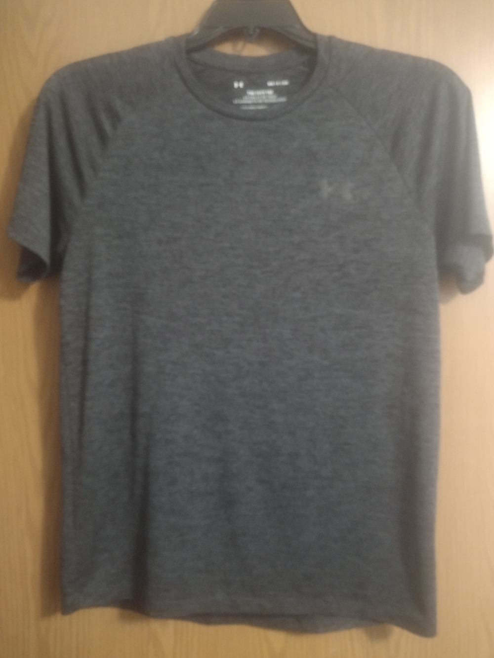 Under Armour Men’s Heather Charcoal Short-Sleeve Performance Tee